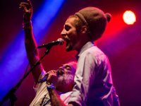 PA 19  Plan-les-Ouates, le 15 août 2014. 8ème édition du Plein-les-Watts Festival consacré au Reggae. R. Zee Jackson et Quentin Chappuis, pendant le concert de Cedric "Congos" Myton, tête d'affiche de la soirée.©Pierre Albouy