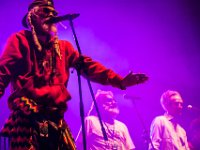 PA 22  Plan-les-Ouates, le 15 août 2014. 8ème édition du Plein-les-Watts Festival consacré au Reggae. Cedric "Congos" Myton, tête d'affiche de la soirée, avec au derrière lui, R. Zee Jackson et Quentin Chappuis.©Pierre Albouy